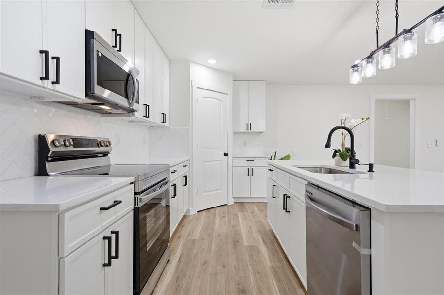 Furnished interior view inside a new home in , Waco (Image 8).
