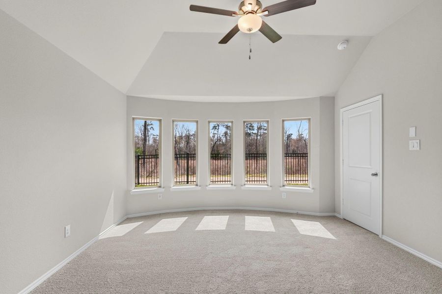 Spacious, unfurnished interior of a new home in Grand Central Park, Conroe (Image 17).