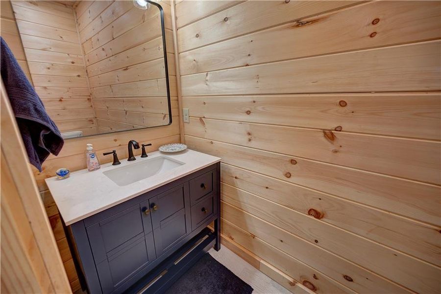 Close-up of interior finishes inside a home in , Ranger (Image 23).