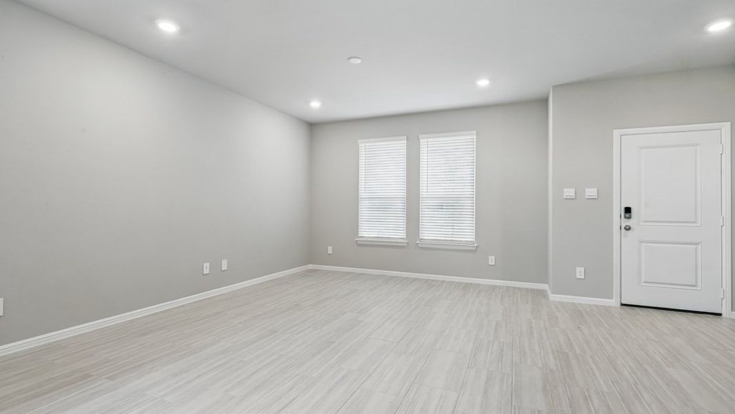 Spacious, unfurnished interior of a new home in Orchard Village, Fort Worth (Image 22). Spacious, unfurnished interior of a new home in Orchard Village, Fort Worth (Image 22).