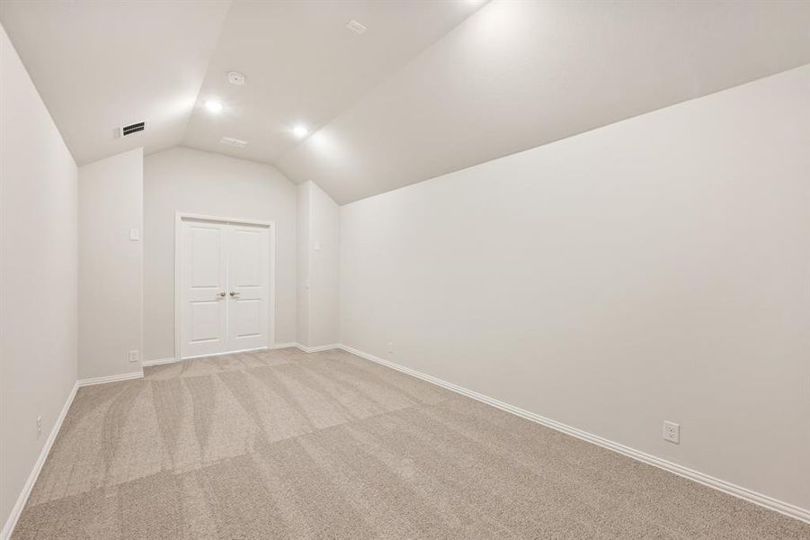 Spacious, unfurnished interior of a new home in Union Park Classic 55, Little Elm (Image 14).