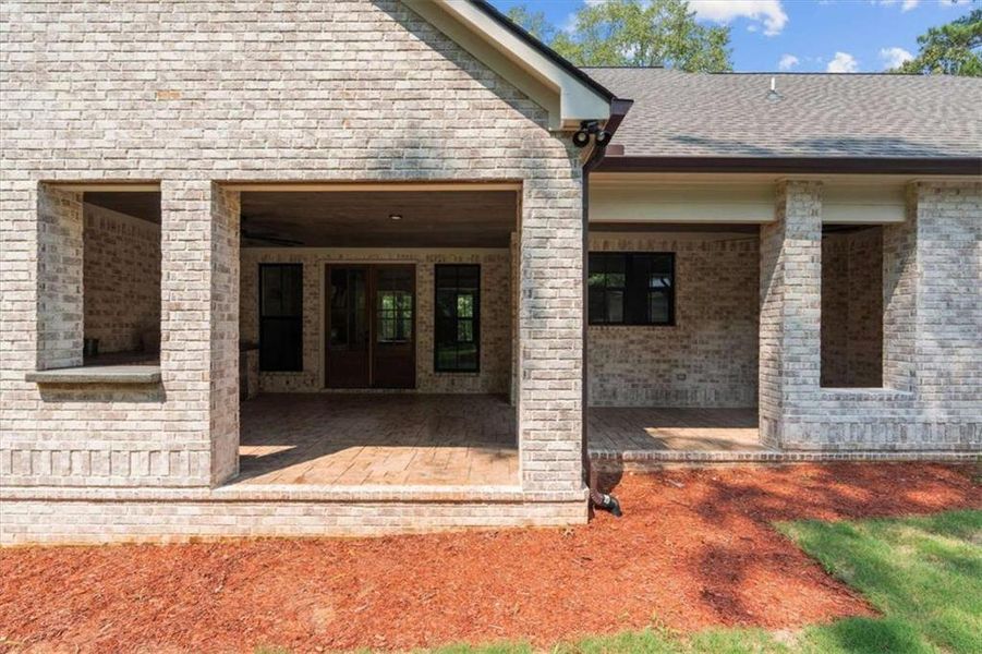 Exterior details and patio area of a home in , Carrollton (Image 35).