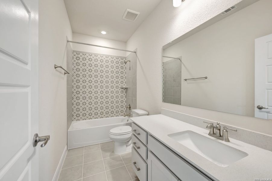 Furnished interior view inside a new home in The Crossvine 45’, Schertz (Image 18).