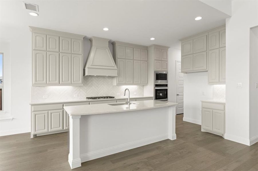 11. 2320 Errol - Kitchen (2) 11. 2320 Errol - Kitchen (2)