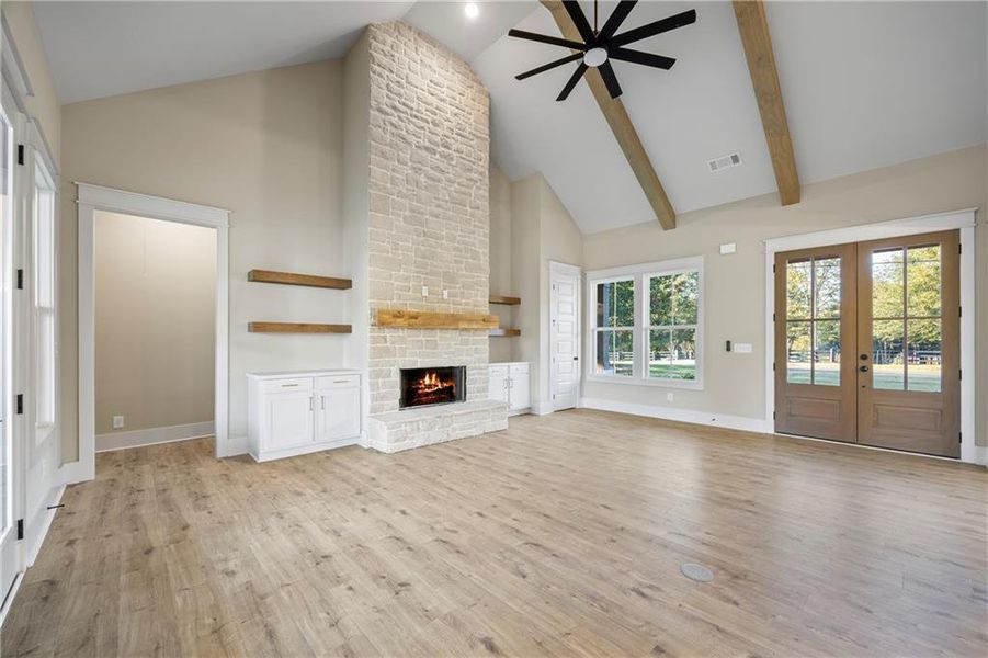 Spacious, unfurnished interior of a new home in , Monroe (Image 60).