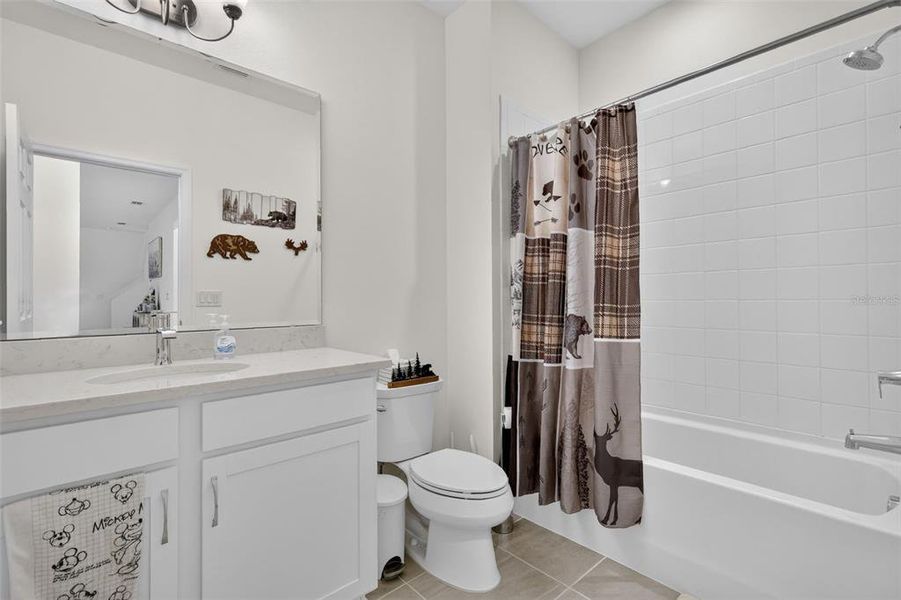 Furnished interior view inside a new home in , Howey-in-the-Hills (Image 28).