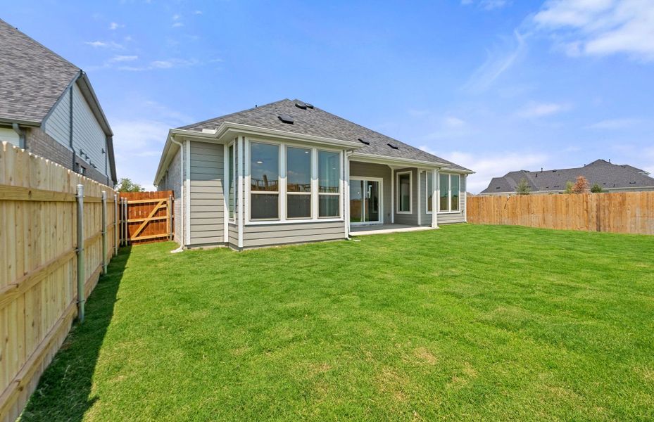 Representative exterior details of a home built from the Boling by Pulte Homes in Kuempel Estates, Pflugerville (Image 27).
