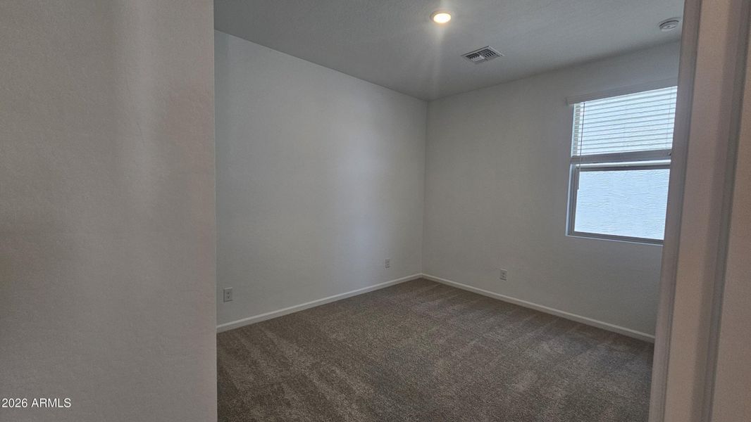 6 Bedroom 2 6 Bedroom 2
