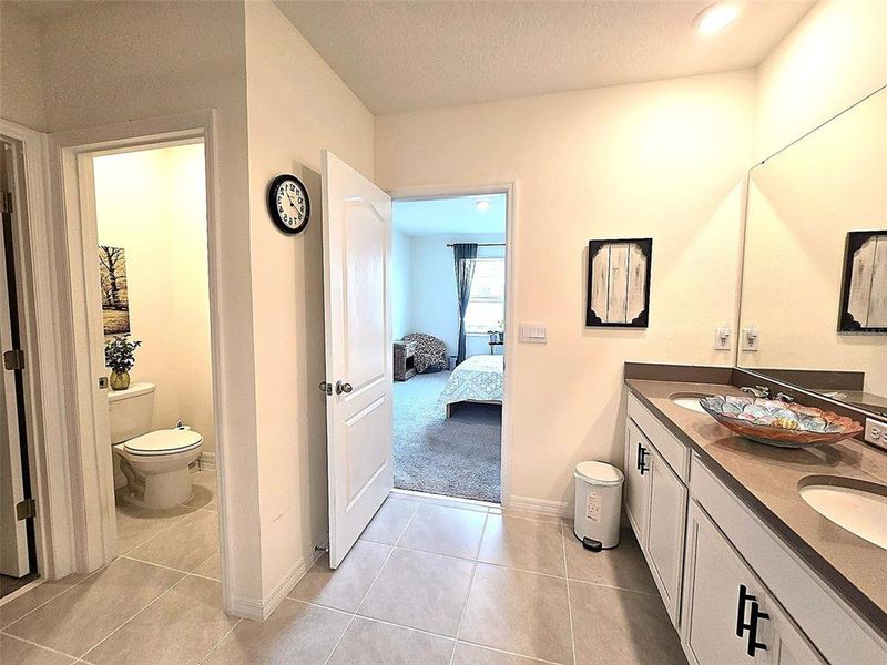 Furnished interior view inside a new home in Wind Meadows South, Bartow (Image 7).