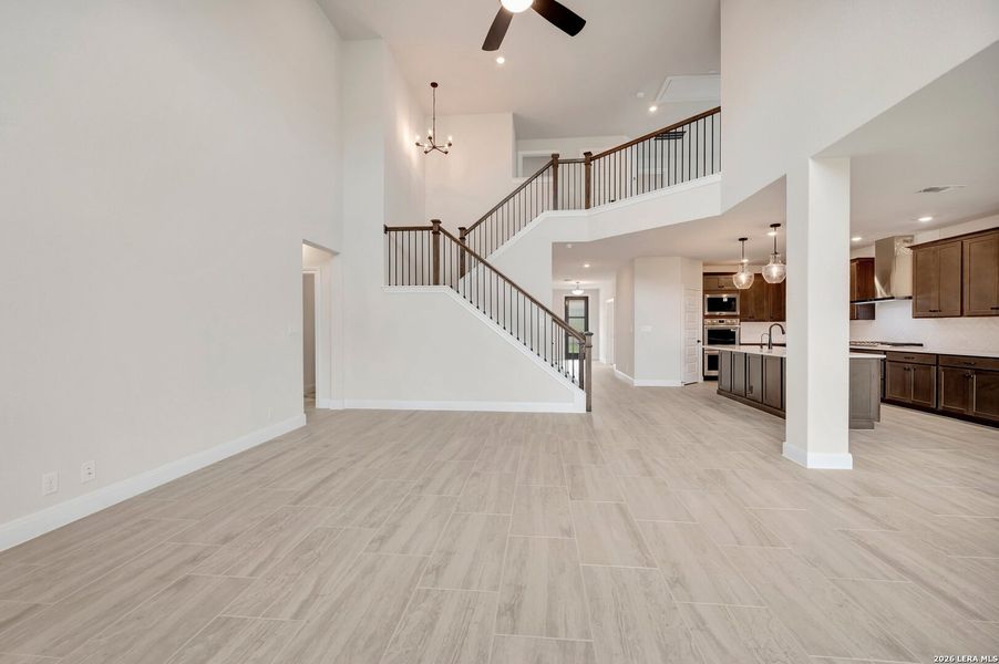 Spacious, unfurnished interior of a new home in Davis Ranch 60', San Antonio (Image 31). Spacious, unfurnished interior of a new home in Davis Ranch 60', San Antonio (Image 31).