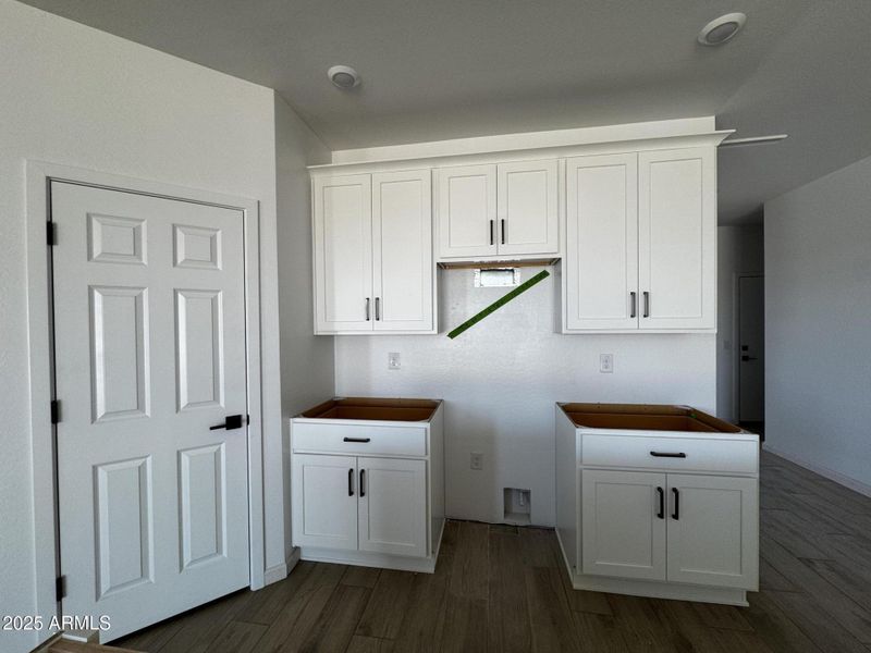 10 - Kitchen and Walk in Pantry 10 - Kitchen and Walk in Pantry