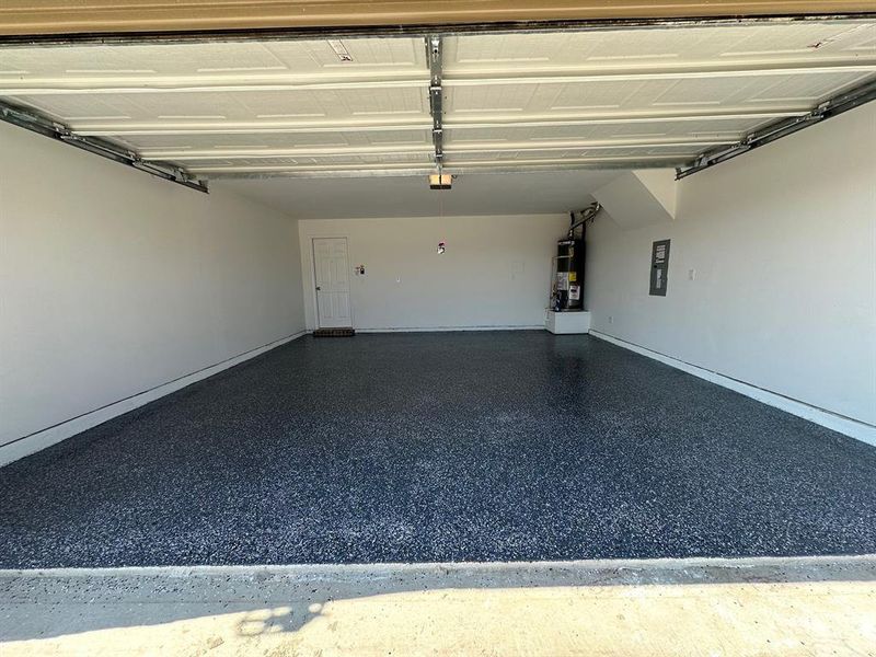 Spacious, unfurnished interior of a new home in Verandah, Royse City (Image 10). Spacious, unfurnished interior of a new home in Verandah, Royse City (Image 10).