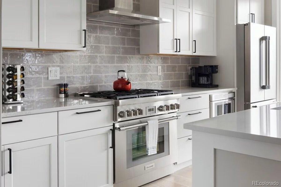 Furnished interior view inside a new home in , Winter Park (Image 16).