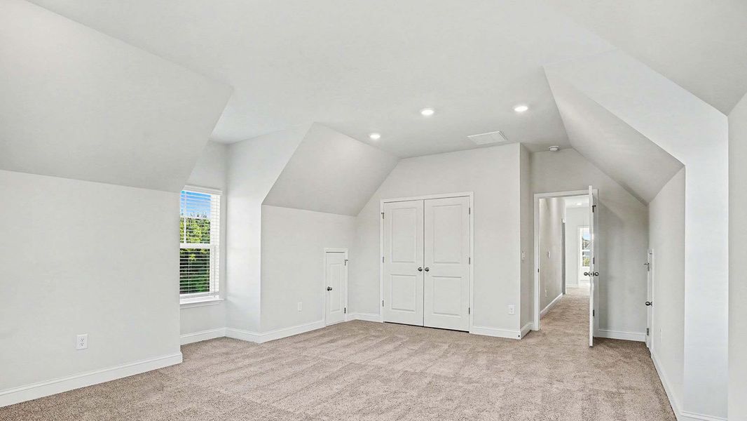 Spacious, unfurnished interior of a new home in Auberon Woods, Conway (Image 15).