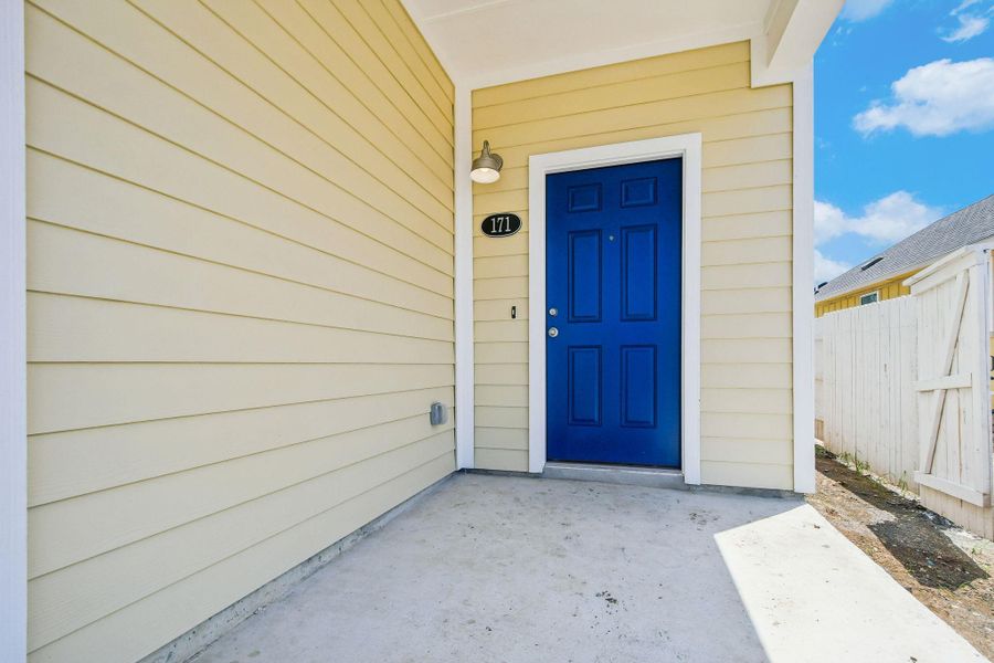 Exterior details and patio area of a home in Harvest Ridge, Elgin (Image 2). Exterior details and patio area of a home in Harvest Ridge, Elgin (Image 2).