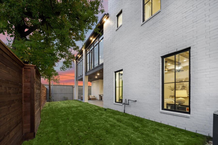 Exterior details and patio area of a home in , Houston (Image 27).