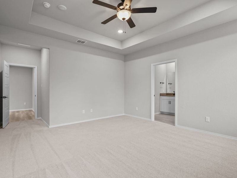 Representative unfurnished interior of a home built from the The Glenwood E by Davidson Homes LLC in Bricewood, San Antonio (Image 27).