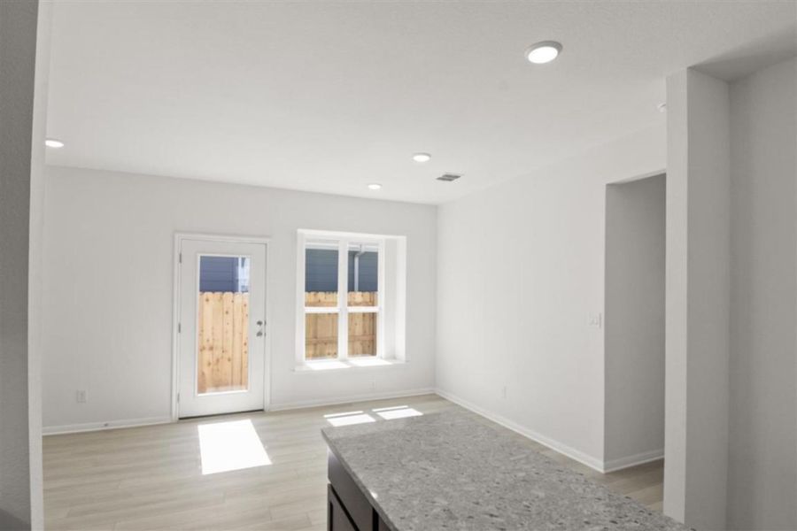 Spacious, unfurnished interior of a new home in Trace, San Marcos (Image 28).