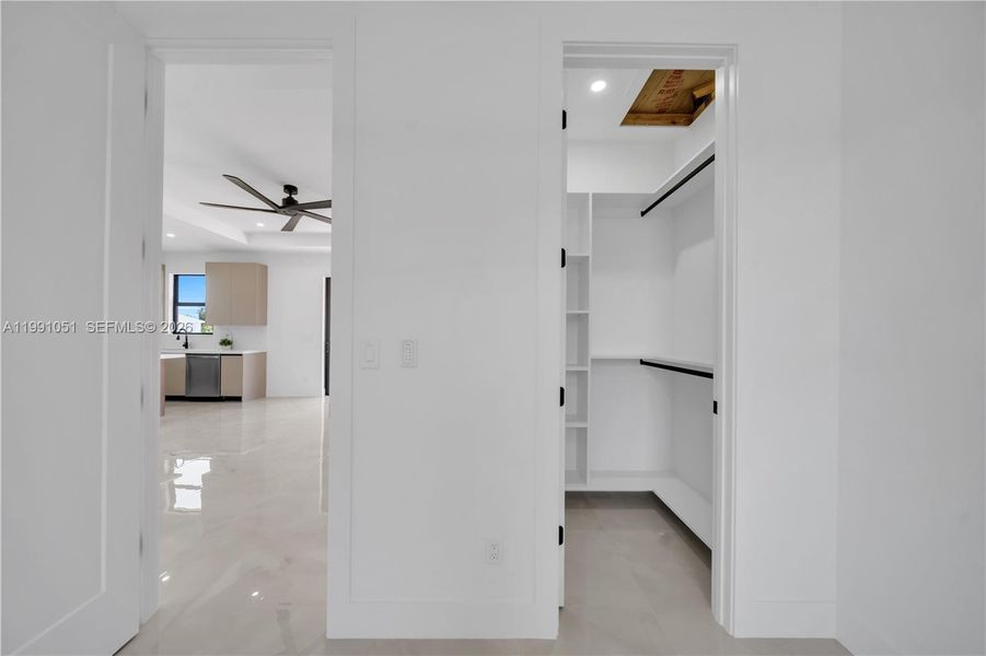 Spacious, unfurnished interior of a new home in , Lehigh Acres (Image 35).