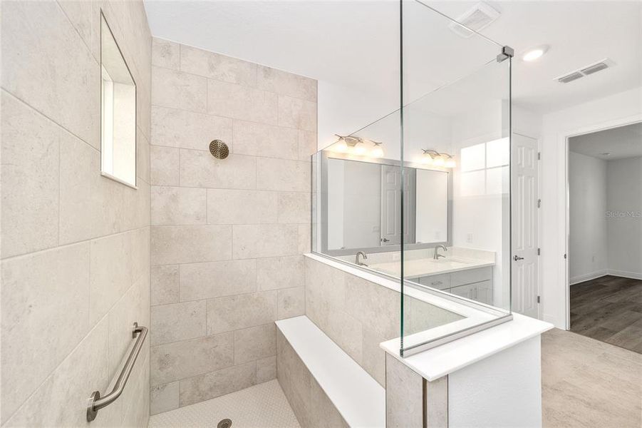 Furnished interior view inside a new home in , Ocala (Image 10).