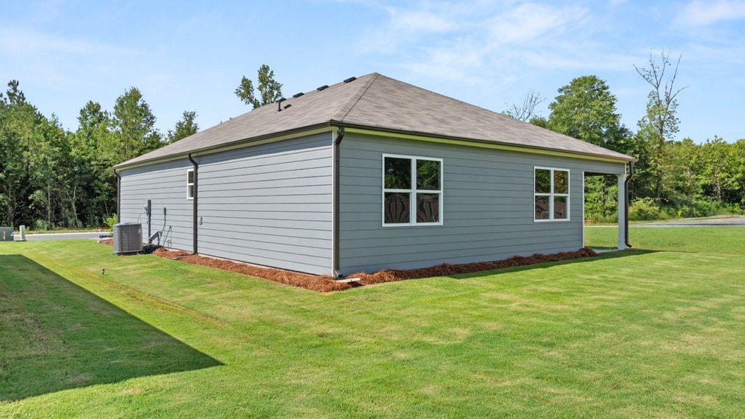 Representative exterior details of a home built from the KERRY by D.R. Horton in Northberry, Rome (Image 24).