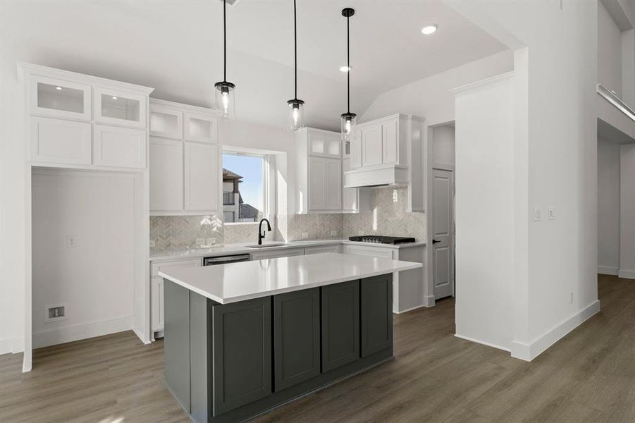 Furnished interior view inside a new home in Edgewood Creek, Celina (Image 10).