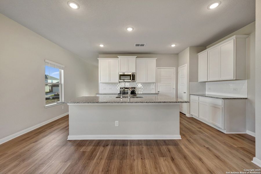 Furnished interior view inside a new home in Park Place, New Braunfels (Image 9). Furnished interior view inside a new home in Park Place, New Braunfels (Image 9).