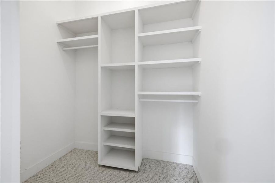 Image 40 of a home in .