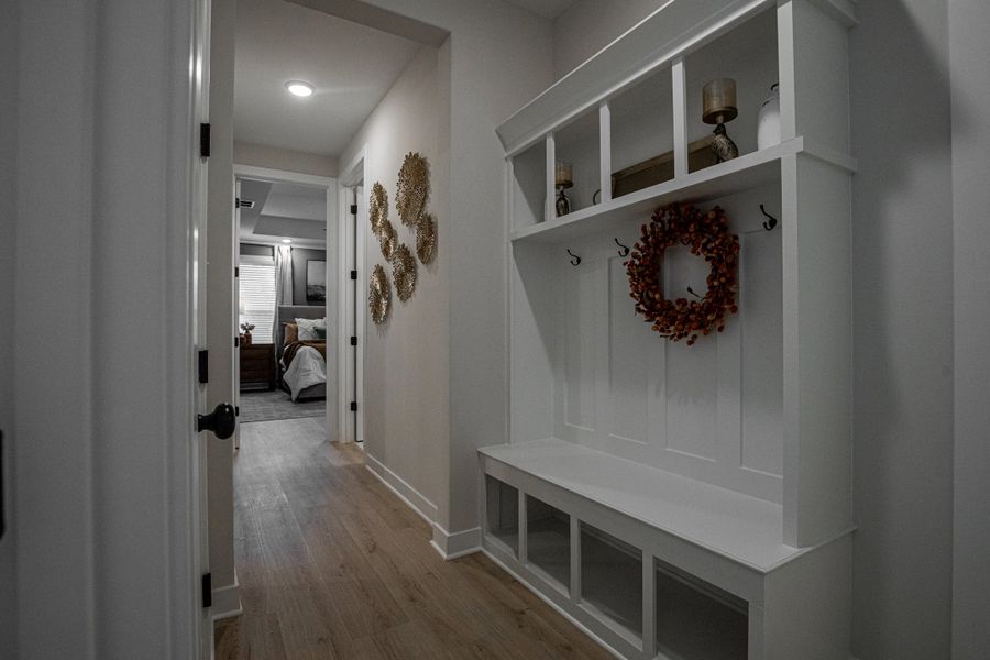 Representative furnished interior of a home built from the Willow by Grant & Co in Manor at Hall Creek, Arlington (Image 130).