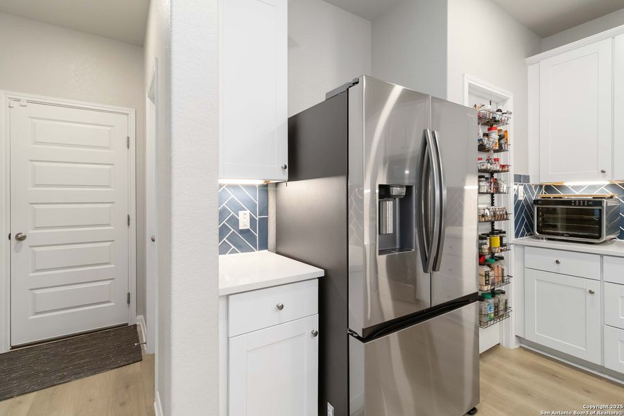 Furnished interior view inside a new home in Veranda: Classic, San Antonio (Image 17).