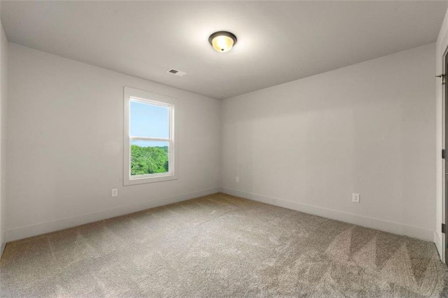 Spacious, unfurnished interior of a new home in Steeplechase, Hoschton (Image 16).