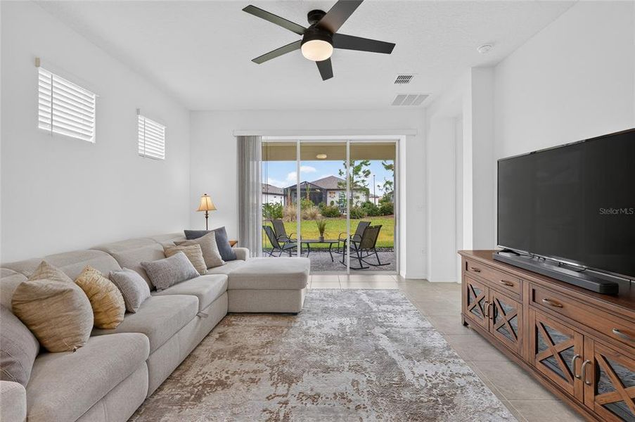 Furnished interior view inside a new home in Del Webb Stone Creek, Ocala (Image 14).