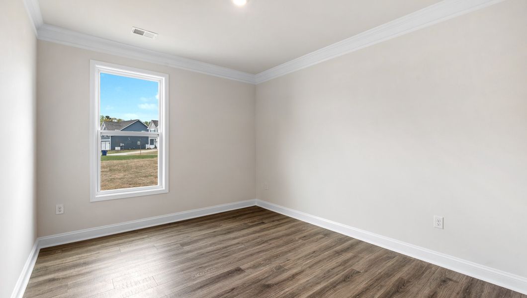 Spacious, unfurnished interior of a new home in Williams Ridge, Woodruff (Image 25).