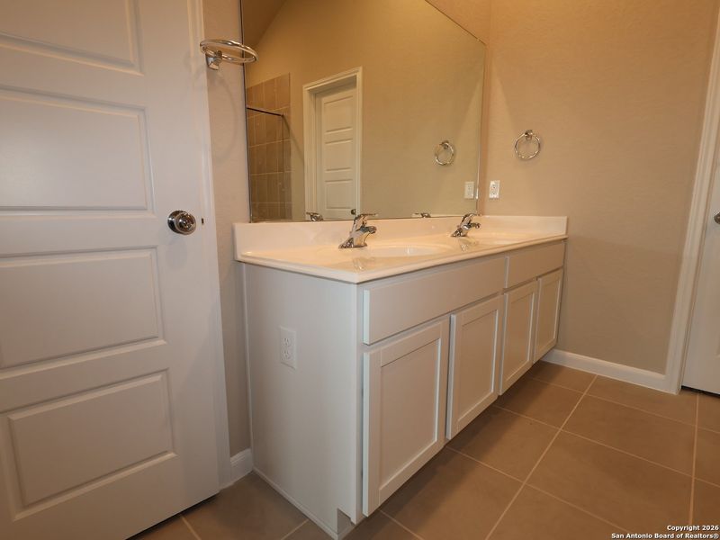 Image 25 of a home in Meadows at Clear Springs.