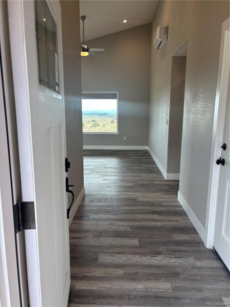 Spacious, unfurnished interior of a new home in , Crestone (Image 13).