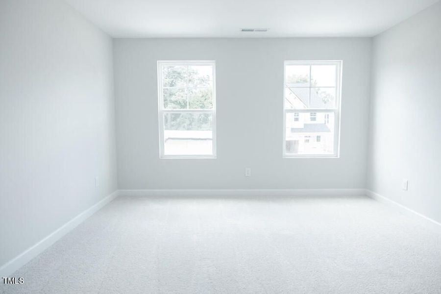 Spacious, unfurnished interior of a new home in Gregory Village, Lillington (Image 86).