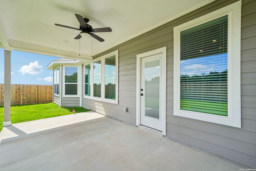 Exterior details and patio area of a home in Sagebrooke - Classic Series, San Antonio (Image 3).
