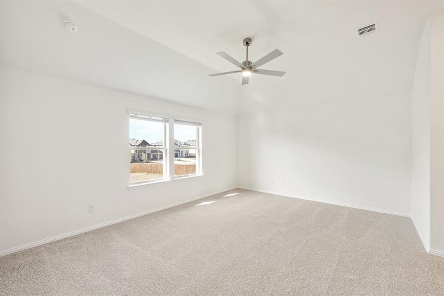 Spacious, unfurnished interior of a new home in ArrowBrooke, Aubrey (Image 32). Spacious, unfurnished interior of a new home in ArrowBrooke, Aubrey (Image 32).