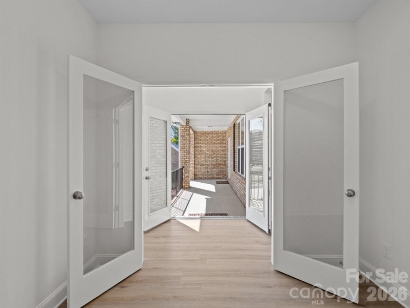 Spacious, unfurnished interior of a new home in College Place, Lancaster (Image 31).