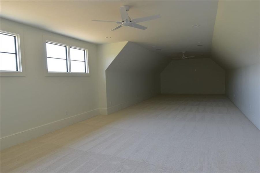 Spacious, unfurnished interior of a new home in , Bishop (Image 23).