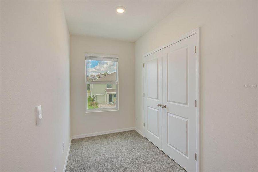 Spacious, unfurnished interior of a new home in , Land O' Lakes (Image 21).