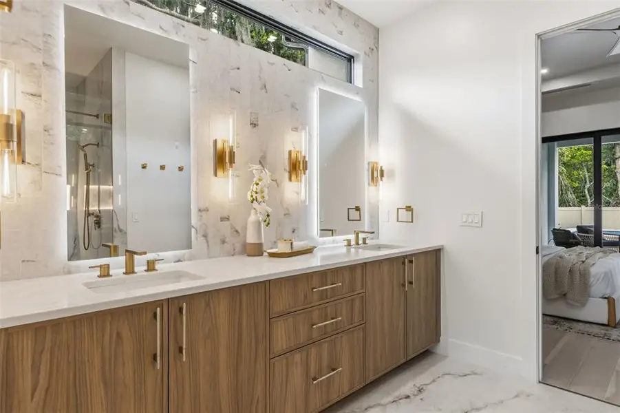 Furnished interior view inside a new home in , Winter Park (Image 15).