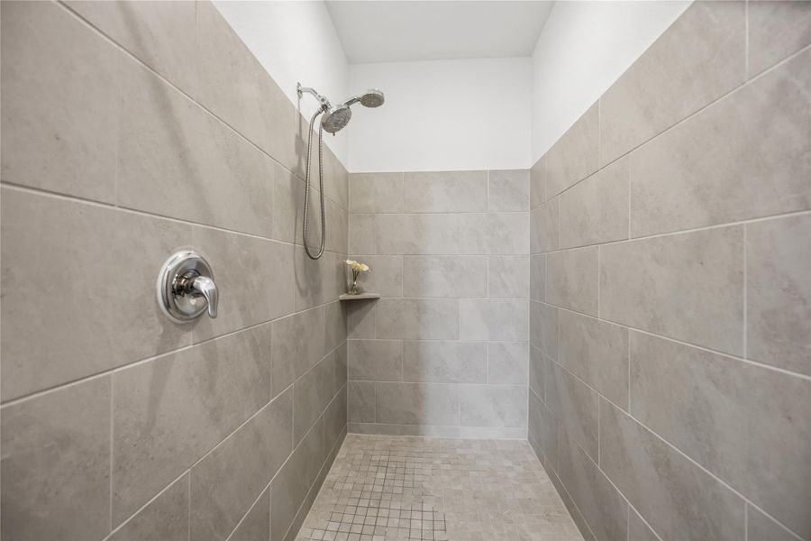 Master Shower with Dual Shower Heads