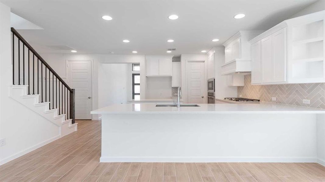 Spacious, unfurnished interior of a new home in Devonshire - Reserve 45', Forney (Image 20). Spacious, unfurnished interior of a new home in Devonshire - Reserve 45', Forney (Image 20).