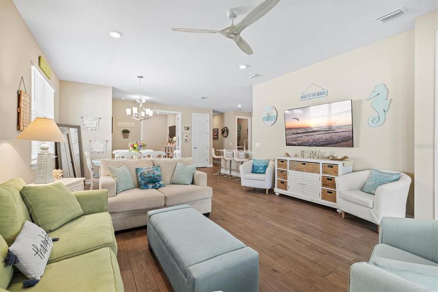 Furnished interior view inside a new home in , Venice (Image 36).