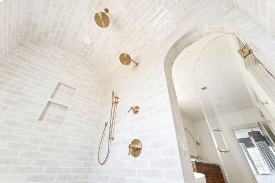 Image 58 of a home in .