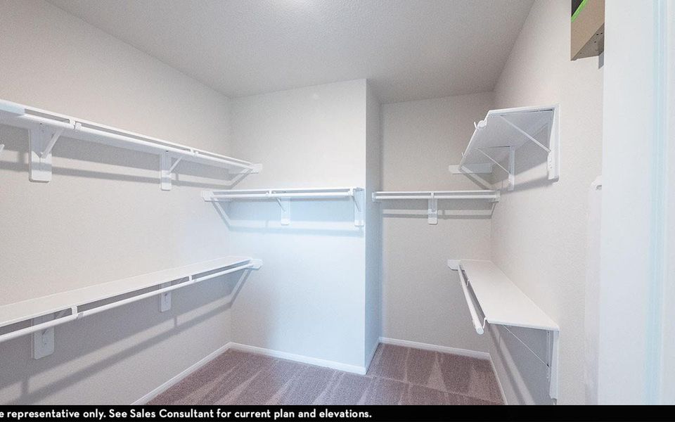 Spacious, unfurnished interior of a new home in Bay Creek, Baytown (Image 7).