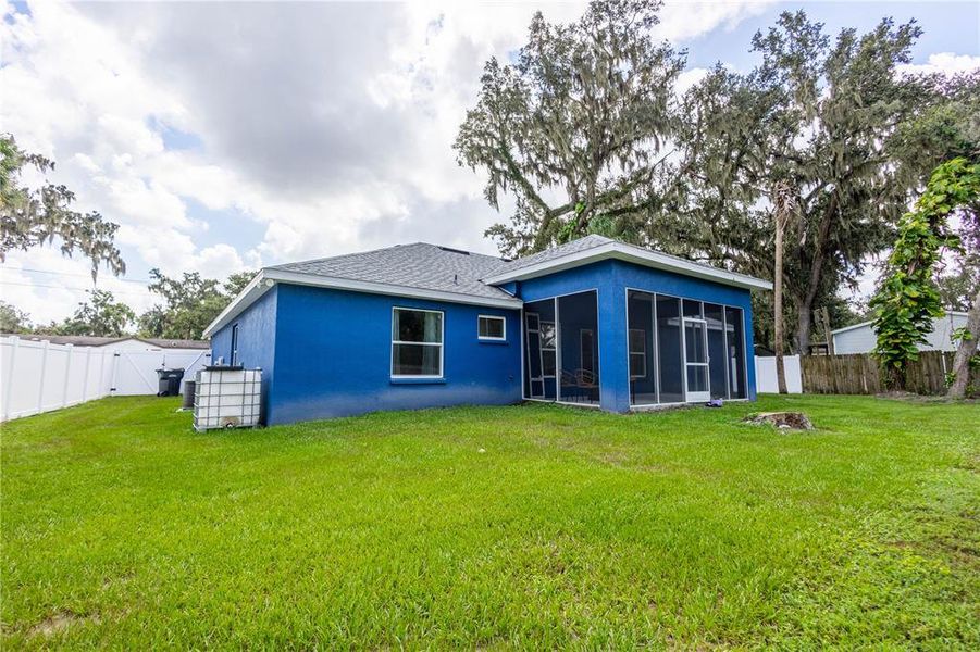 Front exterior of a new home in , Mulberry, FL, highlighting curb appeal (Image 21).