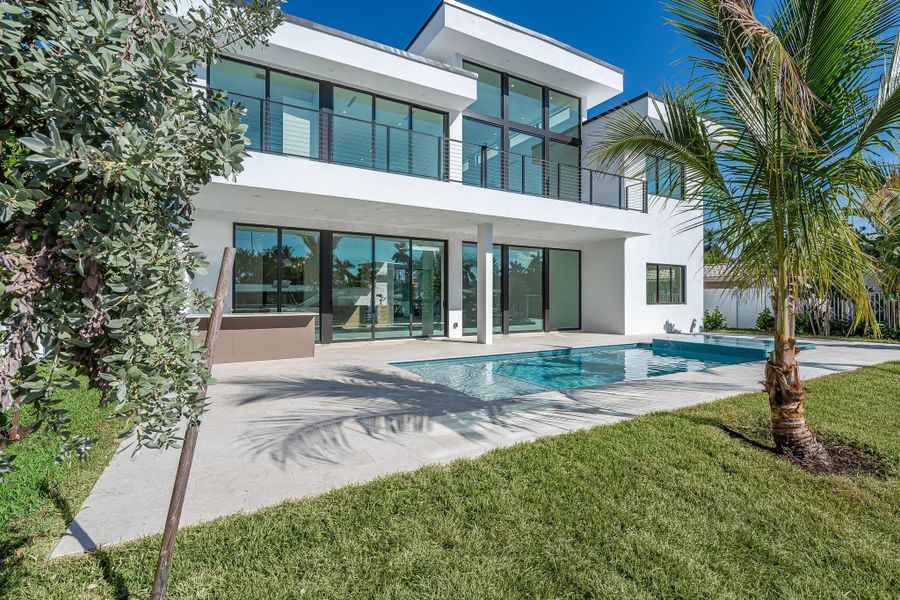 Exterior details and patio area of a home in , Pompano Beach (Image 28).