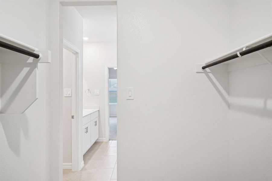 Photo is not of the actual home, but is an inspirational photo of builder’s model home and may depict options, furnishings, and/or decorator features that are not included. Photo is not of the actual home, but is an inspirational photo of builder’s model home and may depict options, furnishings, and/or decorator features that are not included.